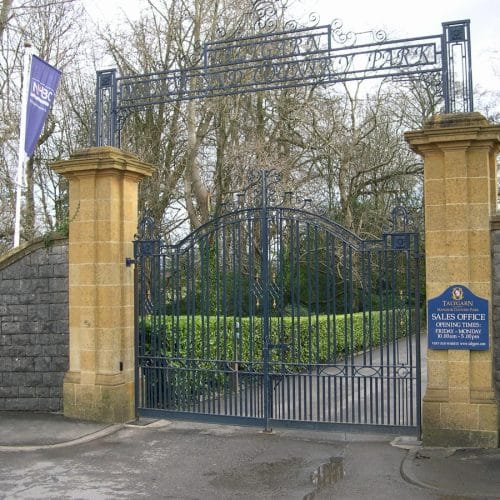 Electric metal swing gate intallation Gloucestershire