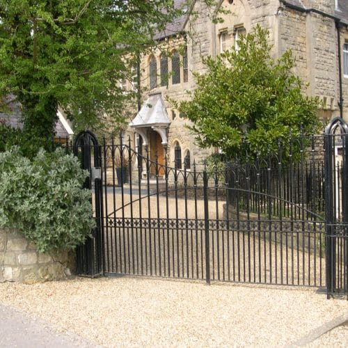 steel_swing_gates_domestic_17-500x500
