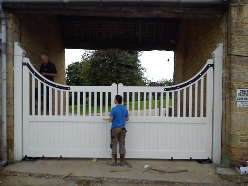 Gate repair/ installation in Wiltshire